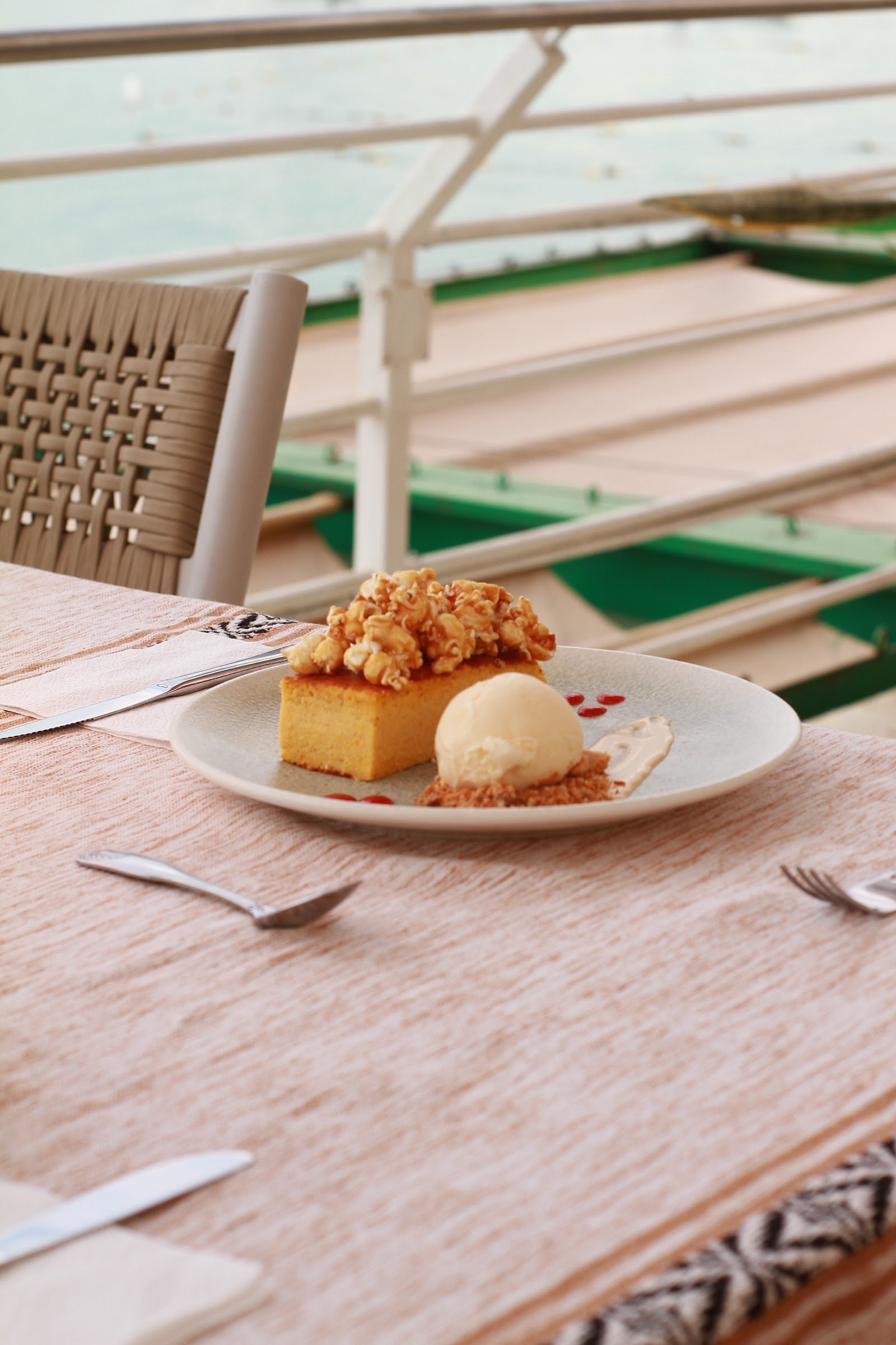 md-food-dessert-terrace.jpg